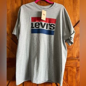 Levi T-shirt
